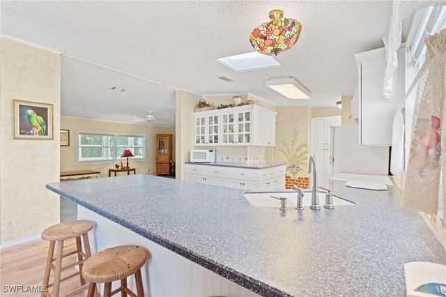 278 Riverwood RD, Naples, FL 34114