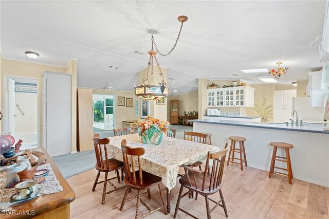 278 Riverwood RD, Naples, FL 34114