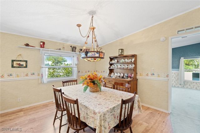 278 Riverwood RD, Naples, FL 34114