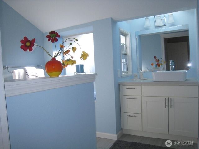 6538 18th Avenue NE, Seattle, WA 98115