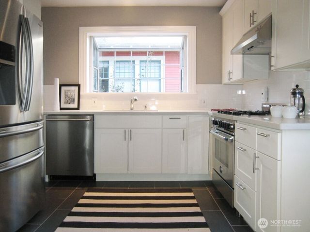 6538 18th Avenue NE, Seattle, WA 98115
