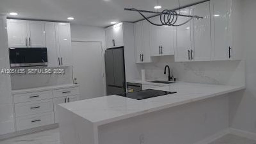 4740 NW 21st Street 402, Lauderhill, FL 33313
