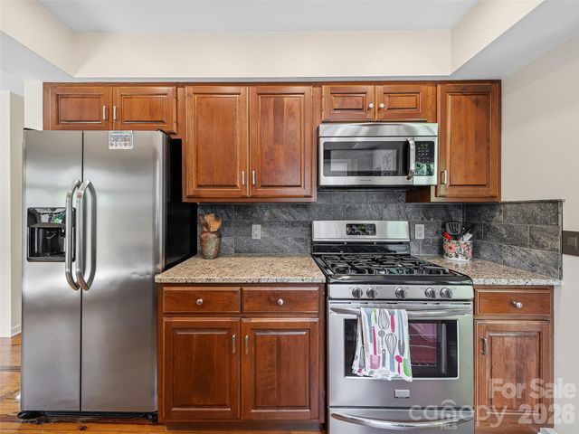 301 White Oak Drive, Hendersonville, NC 28791