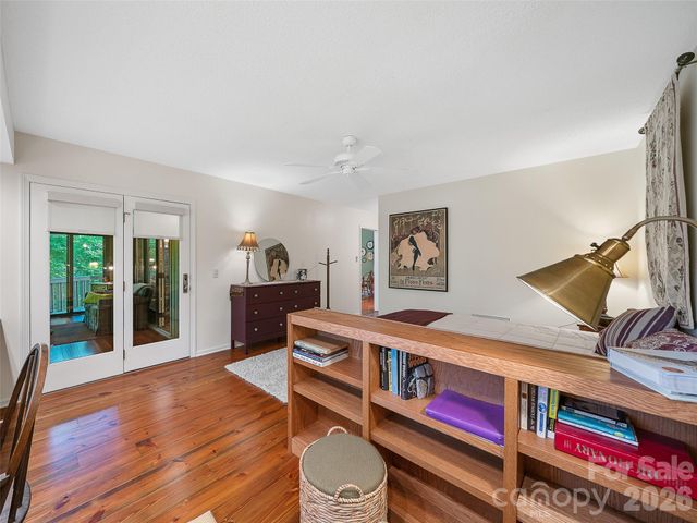 301 White Oak Drive, Hendersonville, NC 28791