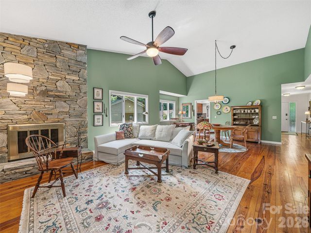 301 White Oak Drive, Hendersonville, NC 28791