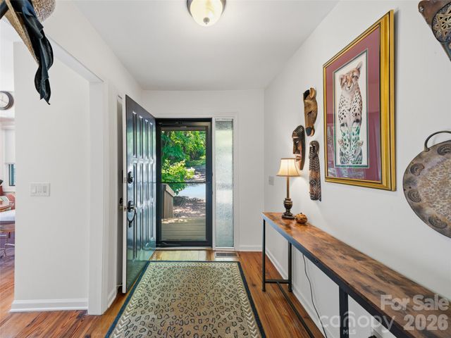 301 White Oak Drive, Hendersonville, NC 28791