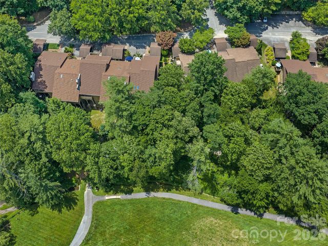 301 White Oak Drive, Hendersonville, NC 28791