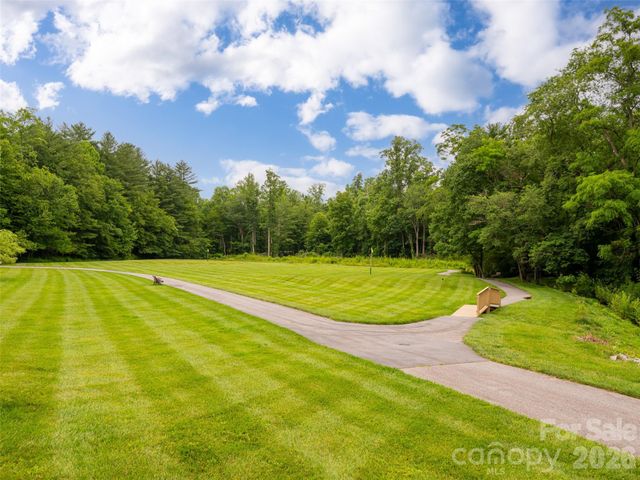 301 White Oak Drive, Hendersonville, NC 28791