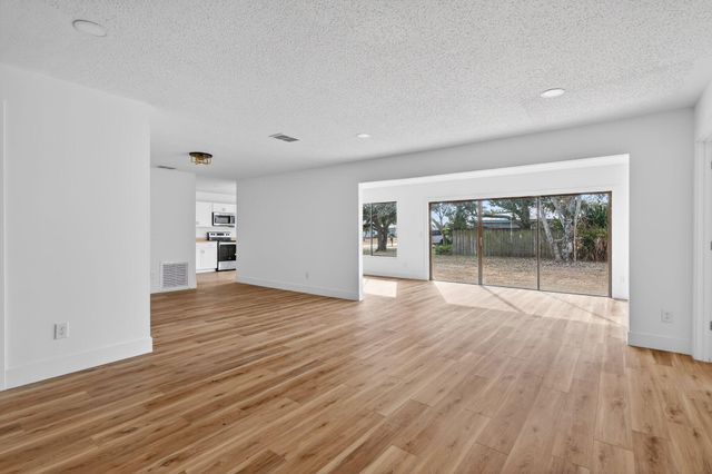 2101 SE Holland Street, Port St. Lucie, Port St Lucie, FL 34952