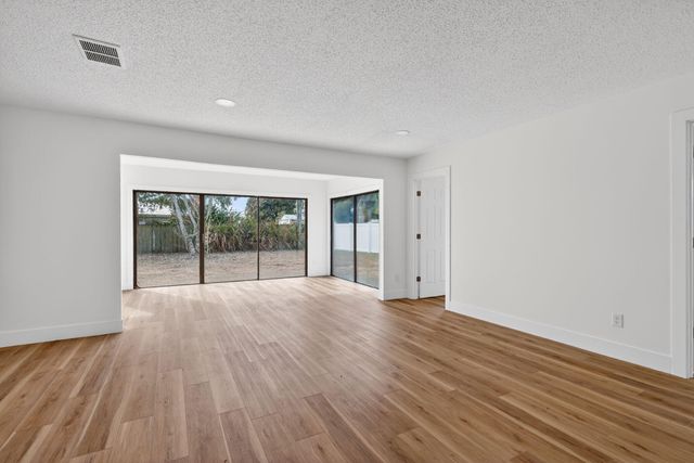 2101 SE Holland Street, Port St. Lucie, Port St Lucie, FL 34952