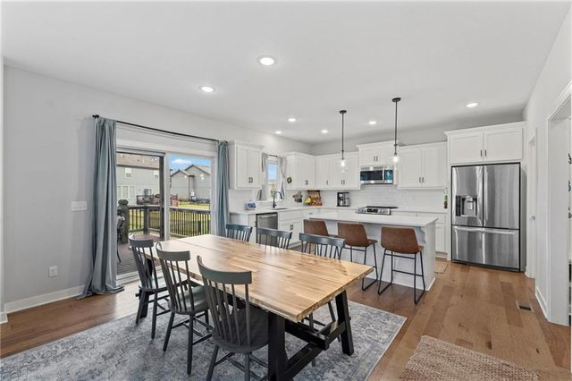 18910 Ocheltree Street, Spring Hill, KS 66083