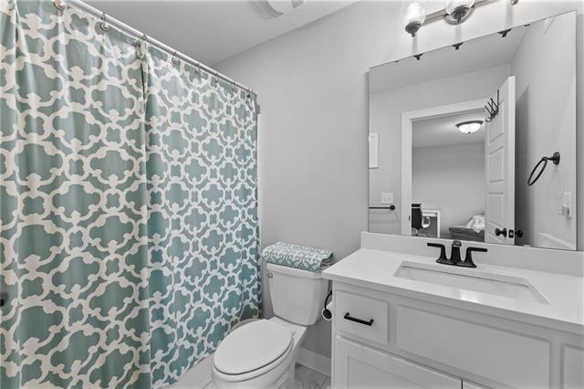 18910 Ocheltree Street, Spring Hill, KS 66083