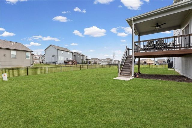 18910 Ocheltree Street, Spring Hill, KS 66083