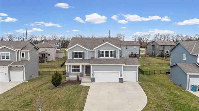 18910 Ocheltree Street, Spring Hill, KS 66083