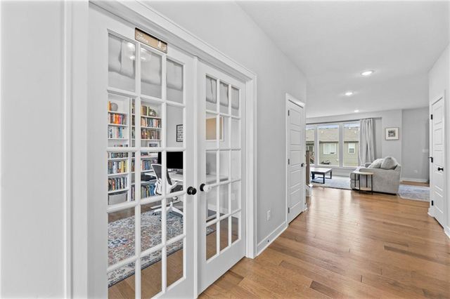 18910 Ocheltree Street, Spring Hill, KS 66083