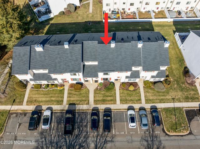 424 Middlewood Road, Middletown, NJ 07748