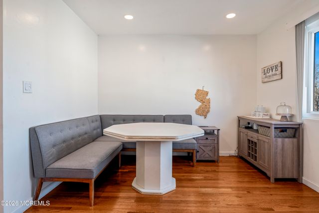 424 Middlewood Road, Middletown, NJ 07748