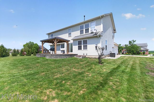 27886 Bluebird Drive, Huron Charter Township, MI 48134
