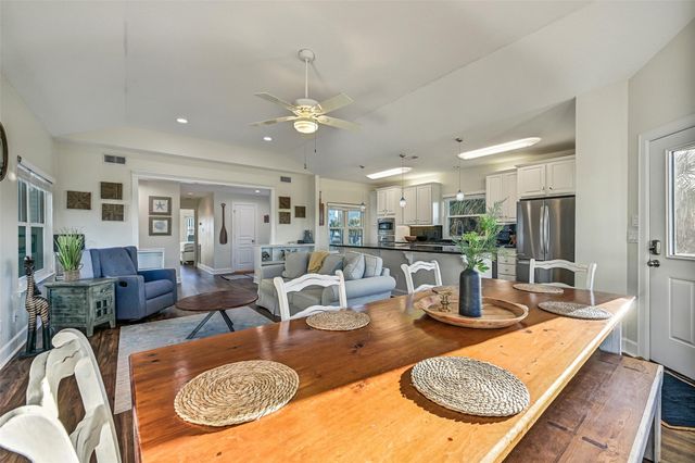 13414 Binnacle Way, Galveston, TX 77554