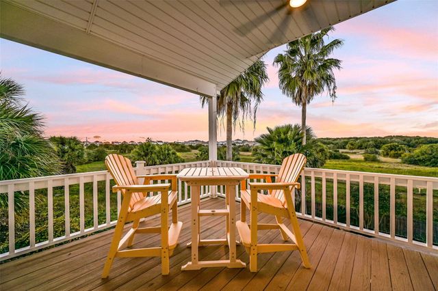 13414 Binnacle Way, Galveston, TX 77554