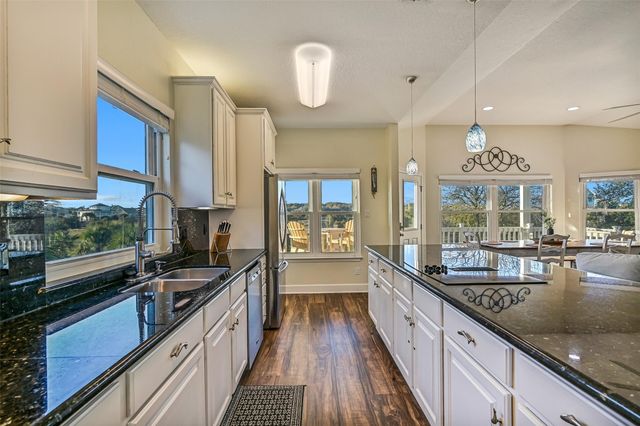 13414 Binnacle Way, Galveston, TX 77554