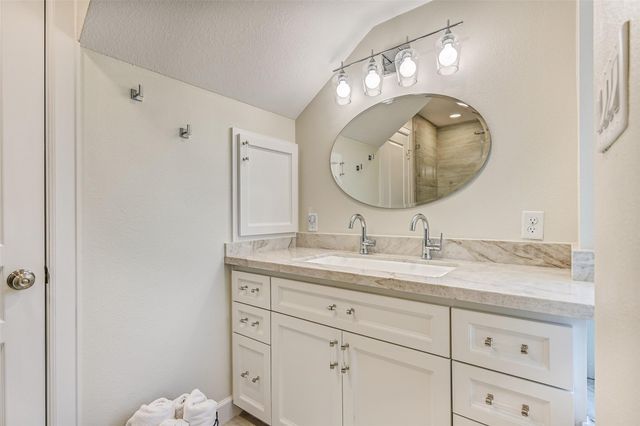 13414 Binnacle Way, Galveston, TX 77554