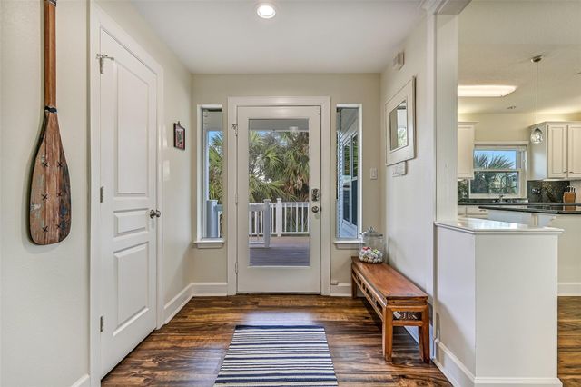 13414 Binnacle Way, Galveston, TX 77554