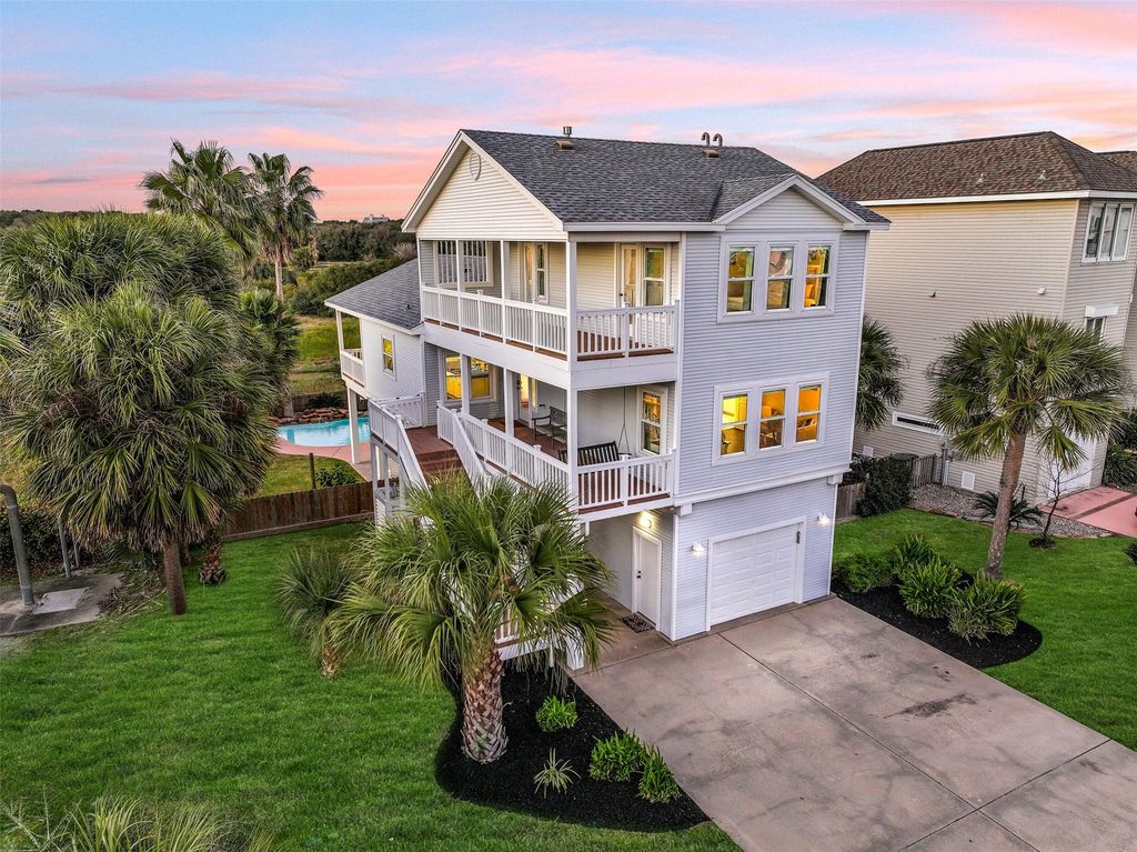 13414 Binnacle Way, Galveston, TX 77554