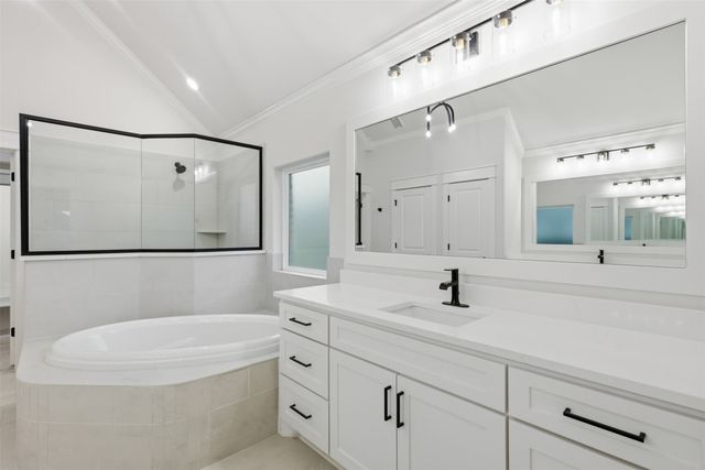 2714 Village Road, Granbury, TX 76049