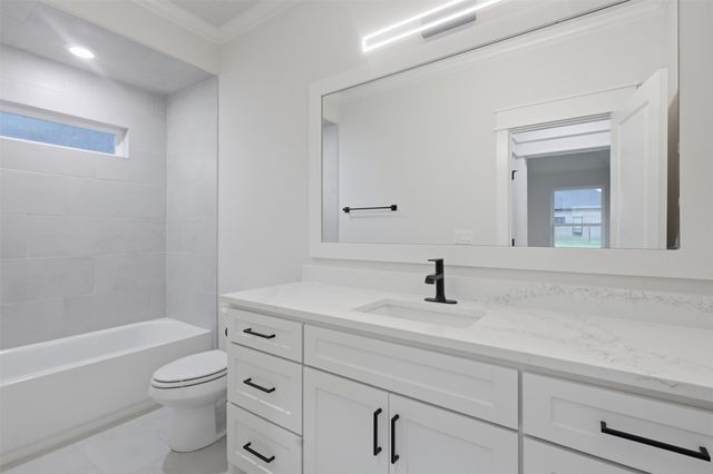 2714 Village Road, Granbury, TX 76049