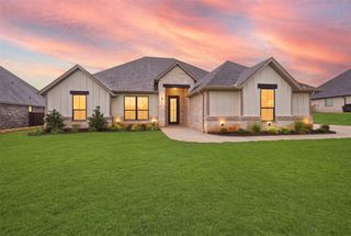 2714 Village Road, Granbury, TX 76049