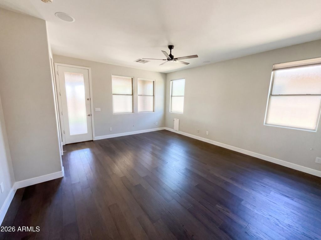 Image 12 of property listing at 4648 S TWINLEAF Drive, Gilbert, AZ 85297