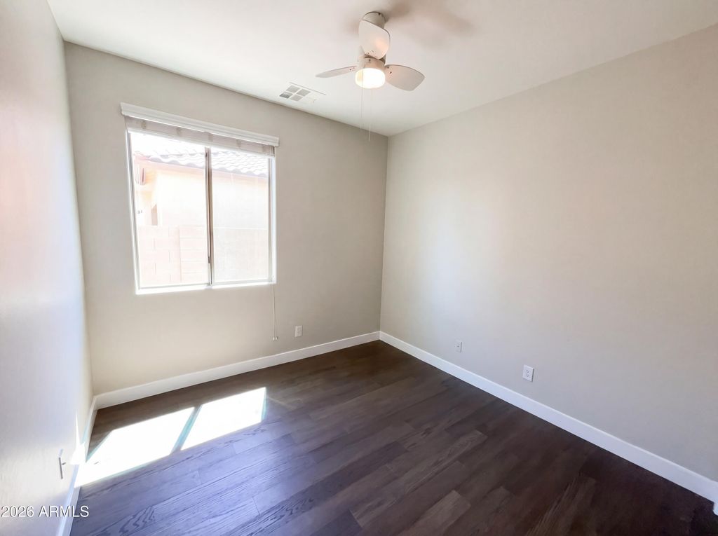 Image 15 of property listing at 4648 S TWINLEAF Drive, Gilbert, AZ 85297