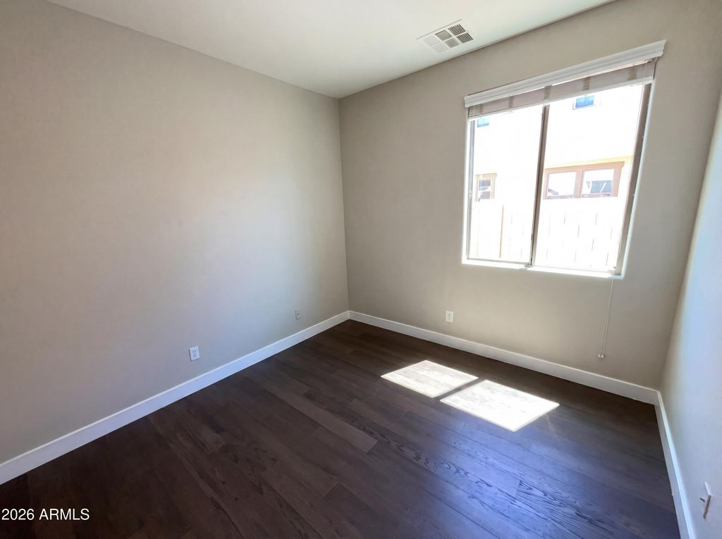 Image 17 of property listing at 4648 S TWINLEAF Drive, Gilbert, AZ 85297