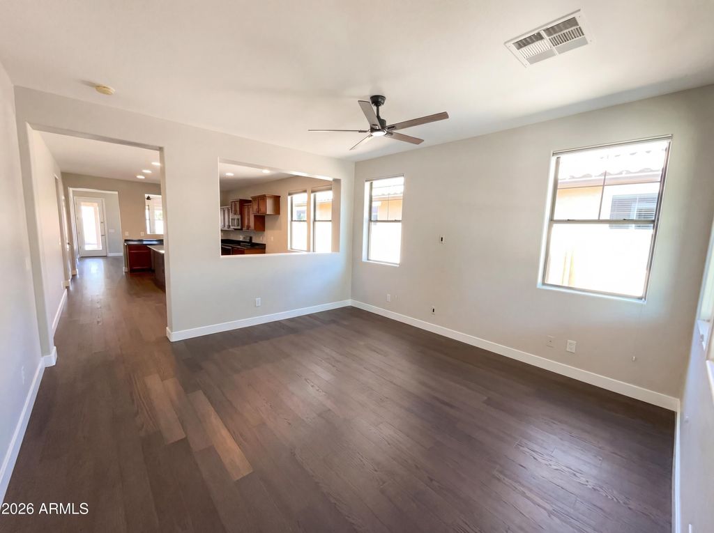 Image 7 of property listing at 4648 S TWINLEAF Drive, Gilbert, AZ 85297