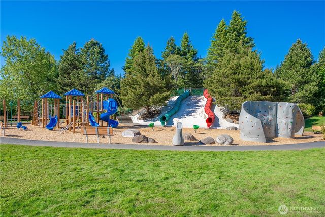 25381 SE 279th Place, Maple Valley, WA 98038