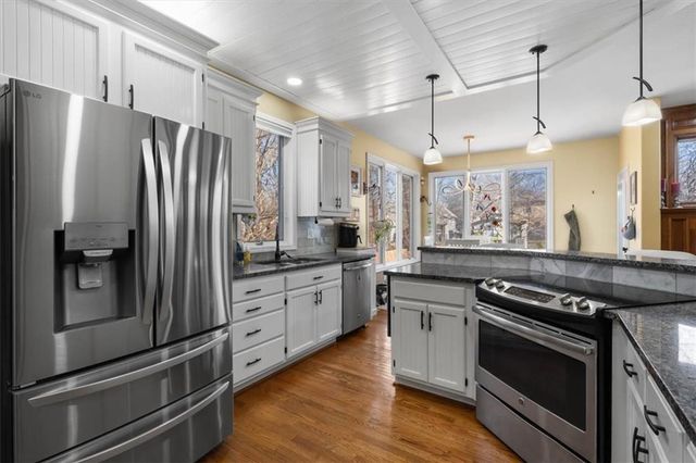 2219 SW Park Avenue, Blue Springs, MO 64015