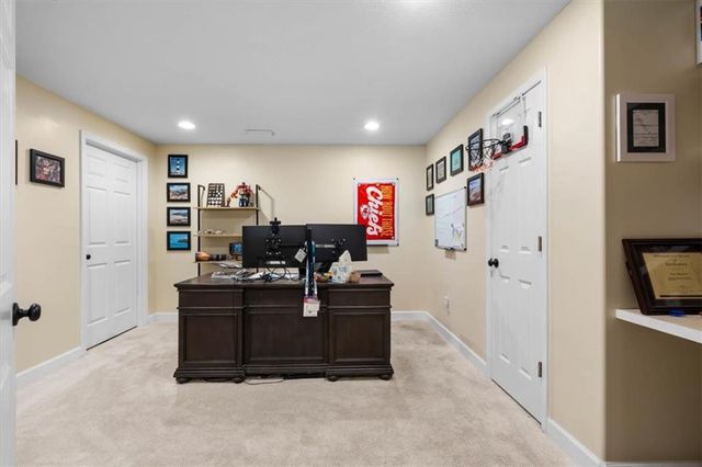 2219 SW Park Avenue, Blue Springs, MO 64015