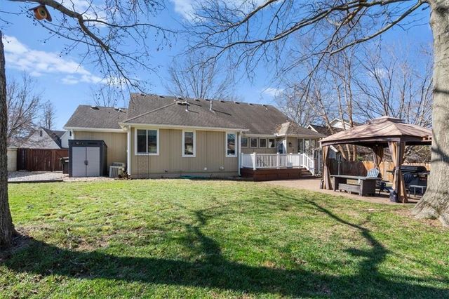 2219 SW Park Avenue, Blue Springs, MO 64015