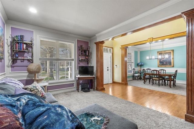 2219 SW Park Avenue, Blue Springs, MO 64015