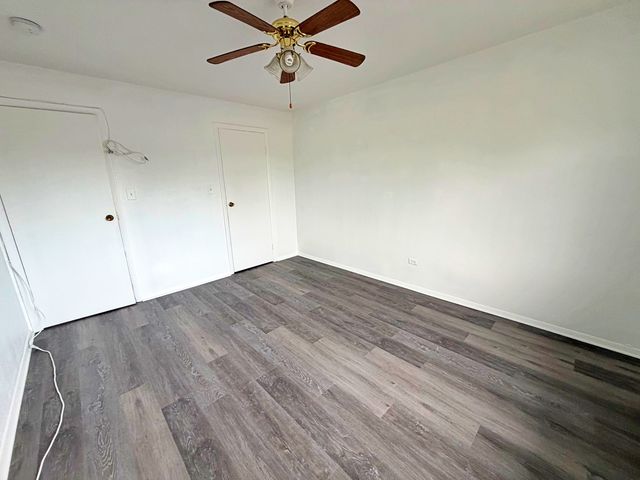 841 Blossom Lane 203, Prospect Heights, IL 60070
