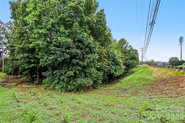 12002 N Tryon Street, Charlotte, NC 28262