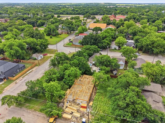 306 Royal Street, Cleburne, TX 76031