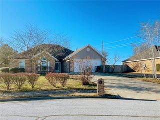 2905 Essex Place, Springdale, AR 72762