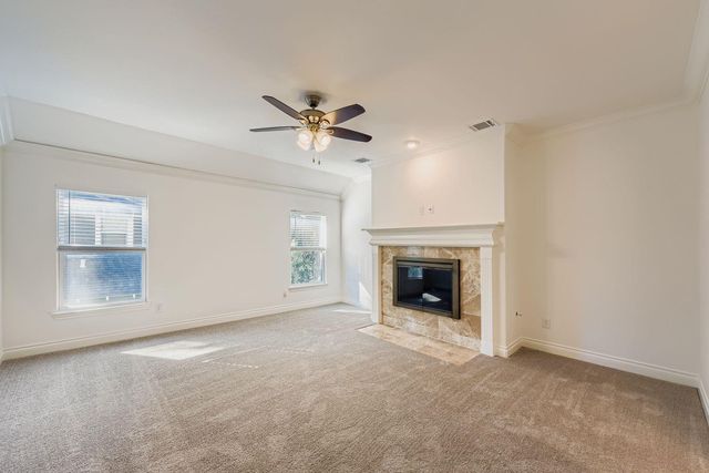 6621 N Main Street, Houston, TX 77009