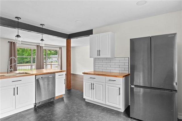 3710 S Sterling Avenue, Independence, MO 64052