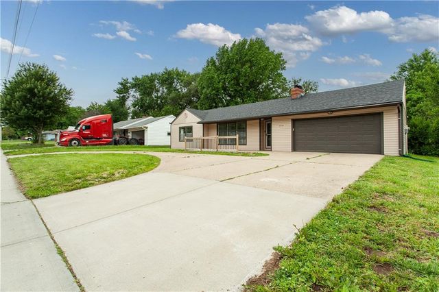 3710 S Sterling Avenue, Independence, MO 64052