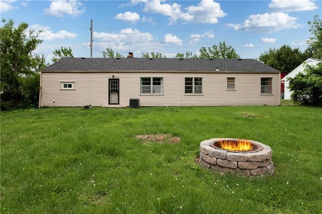 3710 S Sterling Avenue, Independence, MO 64052