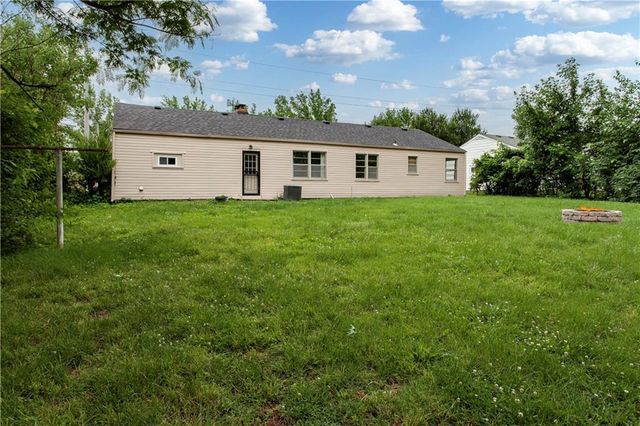3710 S Sterling Avenue, Independence, MO 64052