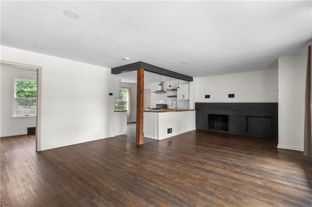 3710 S Sterling Avenue, Independence, MO 64052